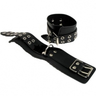 Наручники с цепочкой и широкой пряжкой